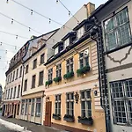 Stylish New In Old Town - Centre, Self Check-in, Walkable To Major Attractions