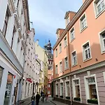 Stylish New In Old Town - Centre, Self Check-in, Walkable To Major Attractions Dzīvoklis