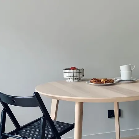 Stylish New In Old Town - Centre, Self Check-in, Walkable To Major Attractions *