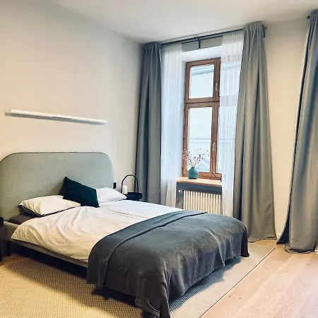 Stylish New In Old Town - Centre, Self Check-in, Walkable To Major Attractions