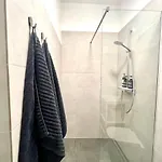 Stylish New In Old Town - Centre, Self Check-in, Walkable To Major Attractions Рига